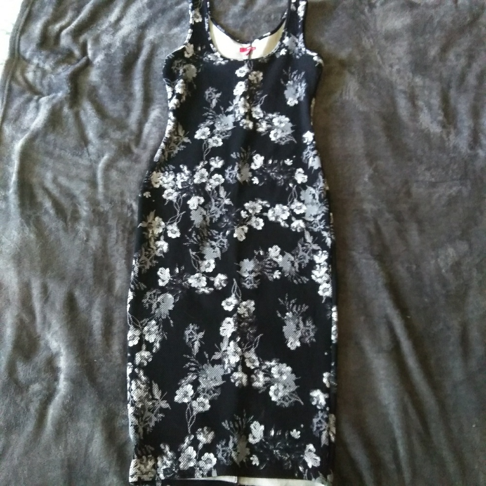 Misses' casual dress